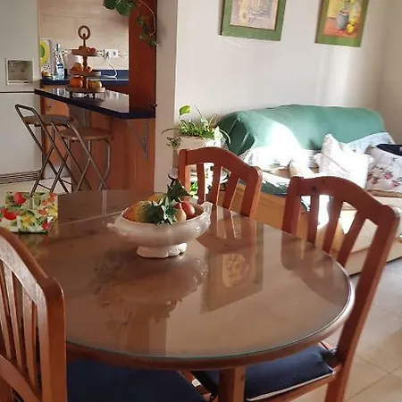 Lägenhet Apartamento Almirante Carranza *